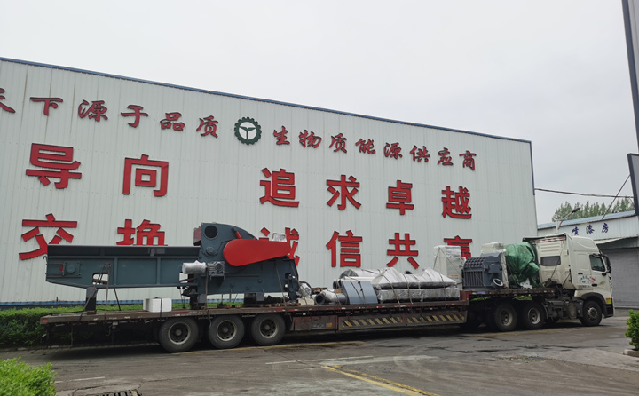 3車鋸末顆粒機生產線已經(jīng)裝車完成